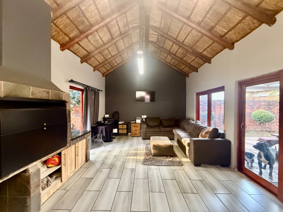 3 Bedroom Property for Sale in Melodie North West